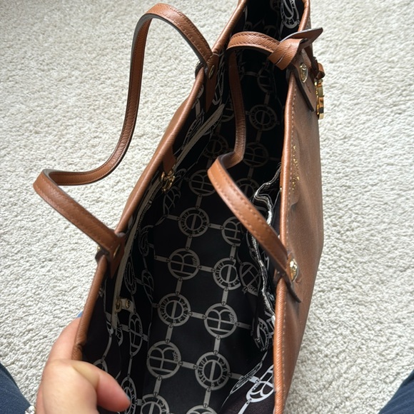 LIKE NEW HENRI BENDEL brown/tan leather tote - Picture 4 of 14